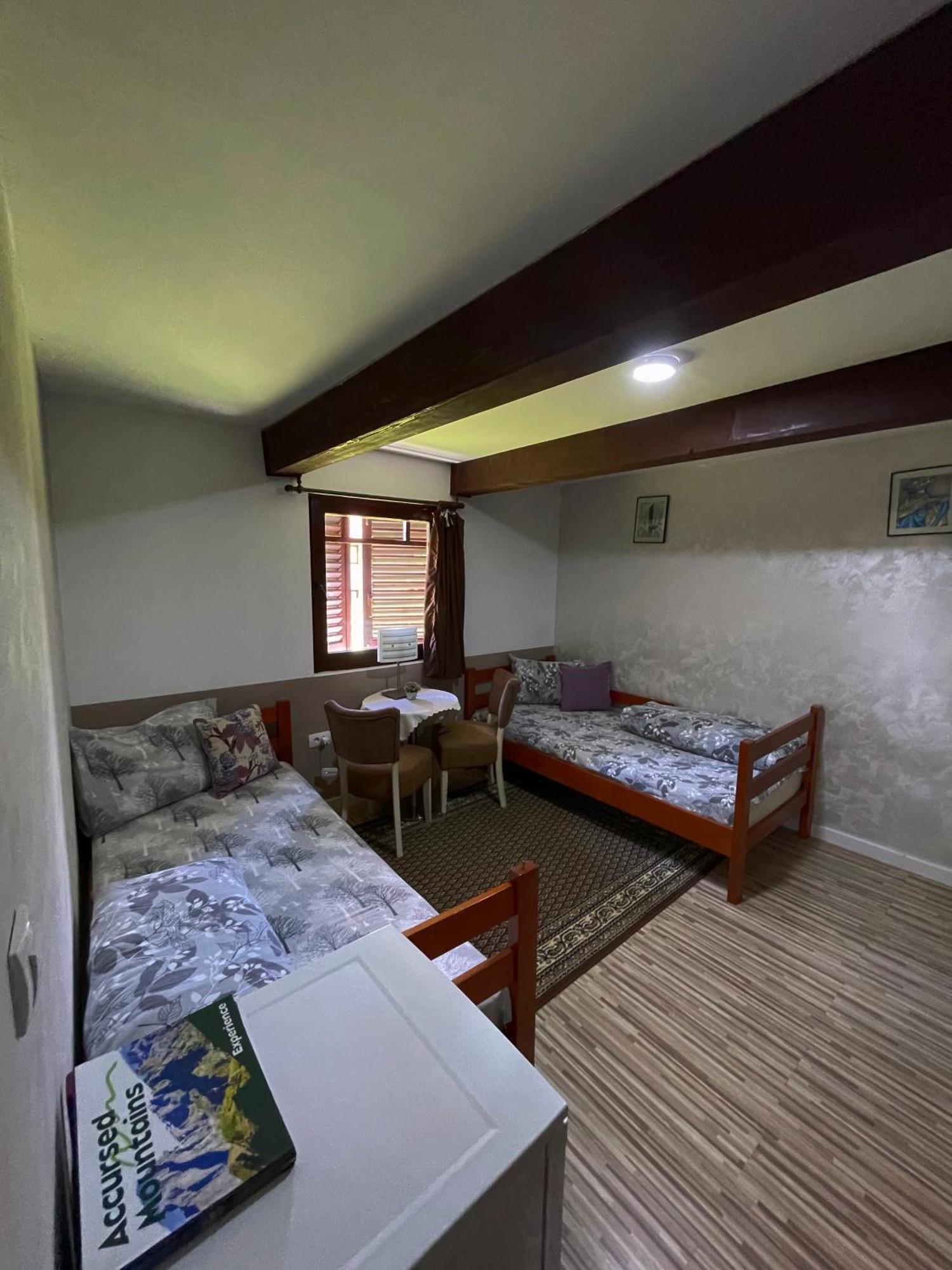 Rooms P&L Plav Bagian luar foto